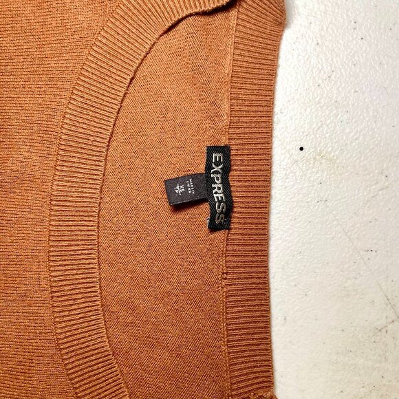 EXPRESS Terracotta Brown Rounded Hem Raglan Sweater - Size XS (NWOT) - Picture 11 of 14
